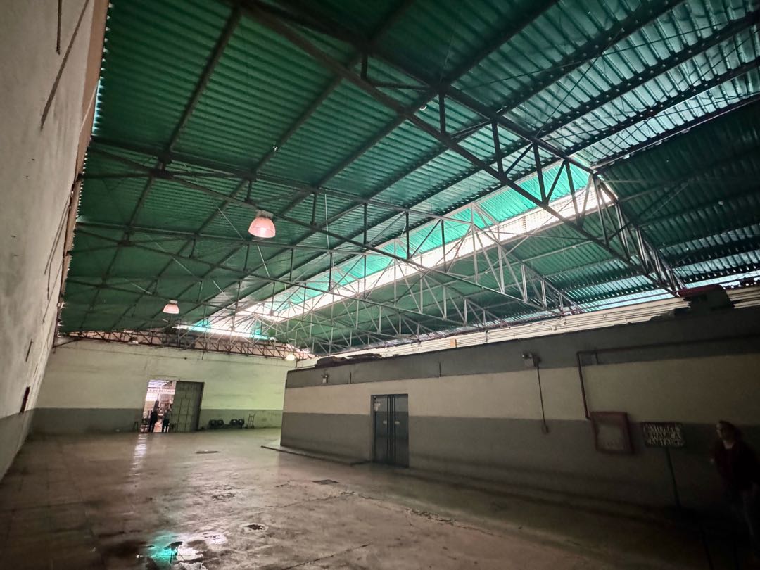 En Venta Galpon Comercial Av. Nueva Granada. Libertador – Caracas