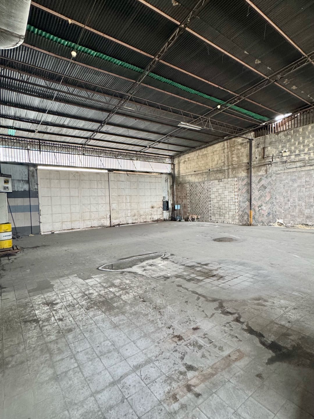 En Venta Galpon Comercial Av. Nueva Granada. Libertador – Caracas