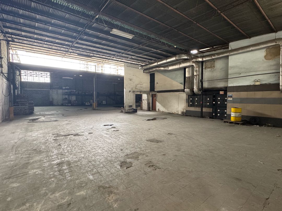 En Venta Galpon Comercial Av. Nueva Granada. Libertador – Caracas