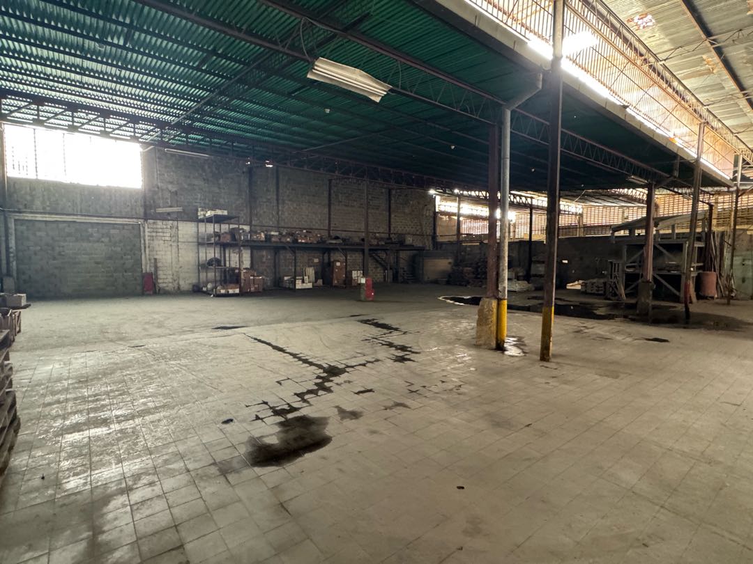 En Venta Galpon Comercial Av. Nueva Granada. Libertador – Caracas