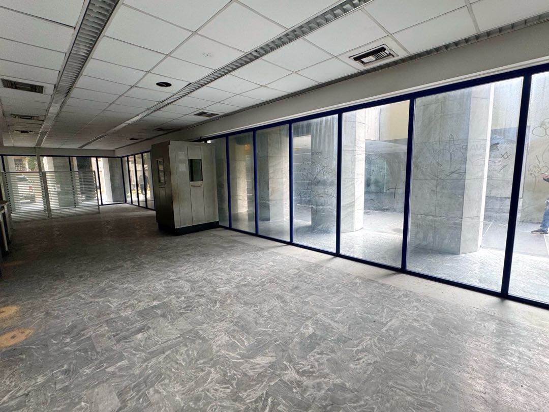 En Venta Local Comercial en Los Palos Grandes. Chacao – Caracas