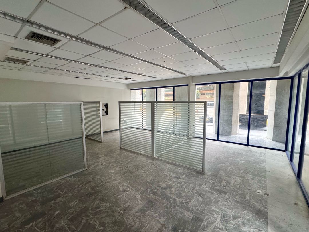 En Venta Local Comercial en Los Palos Grandes. Chacao – Caracas