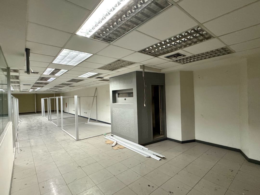 En Venta Local Comercial en Los Palos Grandes. Chacao – Caracas