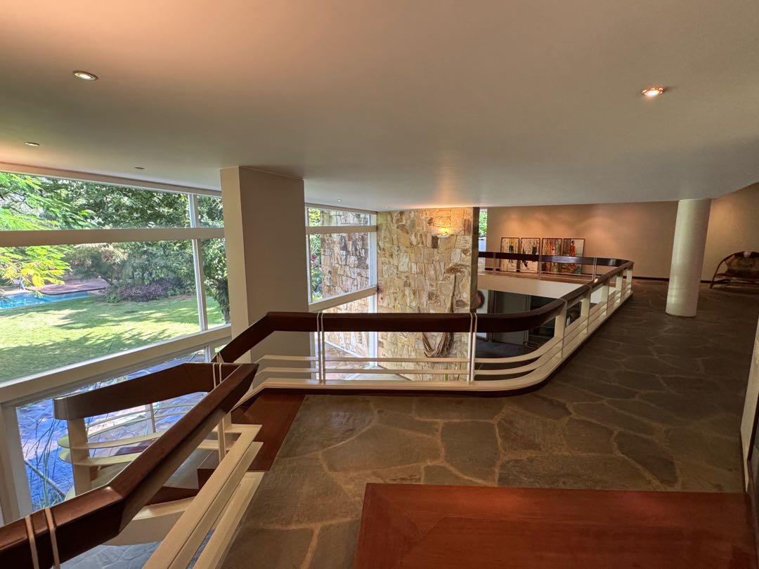 En Venta Lujosa Casa ubicada en Los Chorros. Sucre – Caracas
