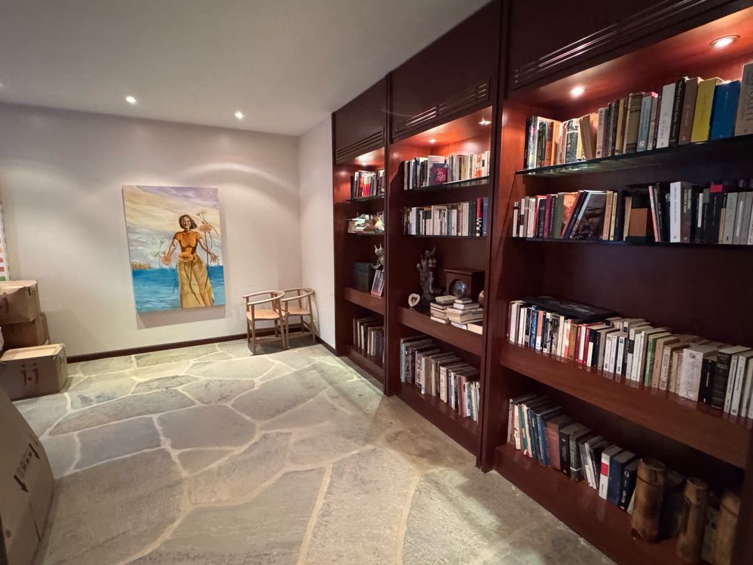 En Venta Lujosa Casa ubicada en Los Chorros. Sucre – Caracas