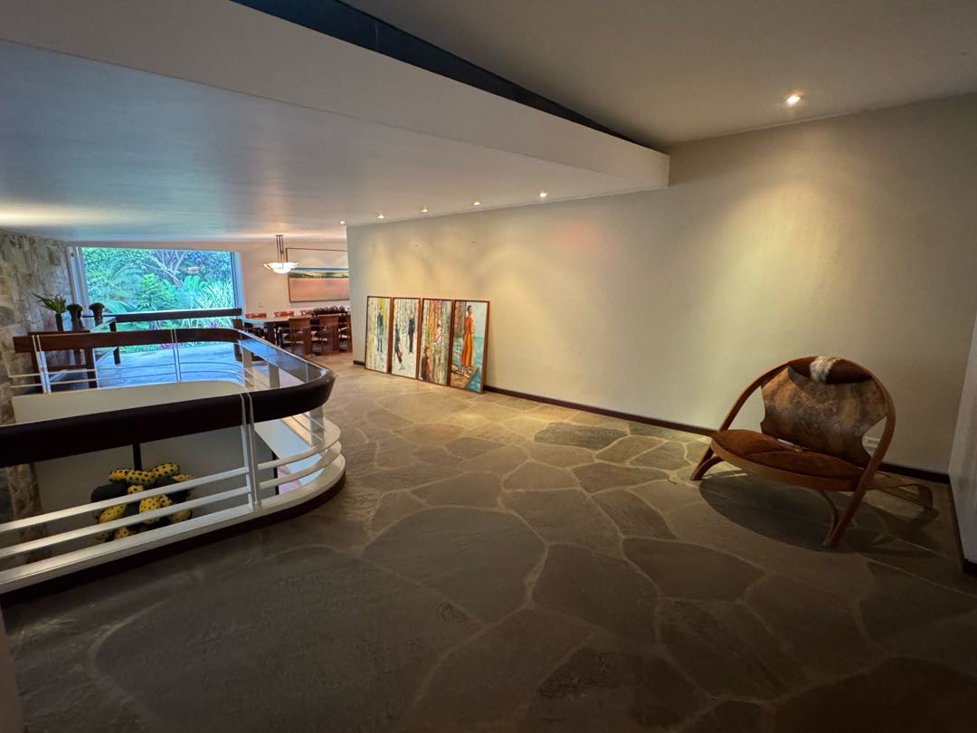 En Venta Lujosa Casa ubicada en Los Chorros. Sucre – Caracas