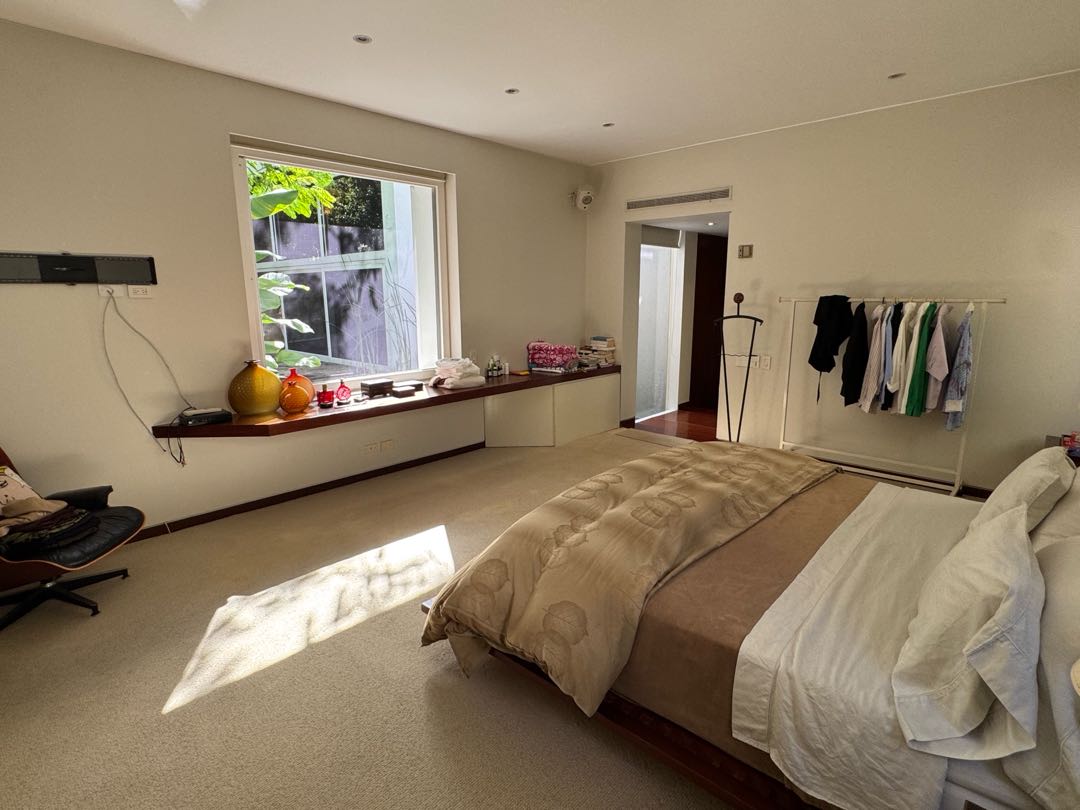 En Venta Lujosa Casa ubicada en Los Chorros. Sucre – Caracas
