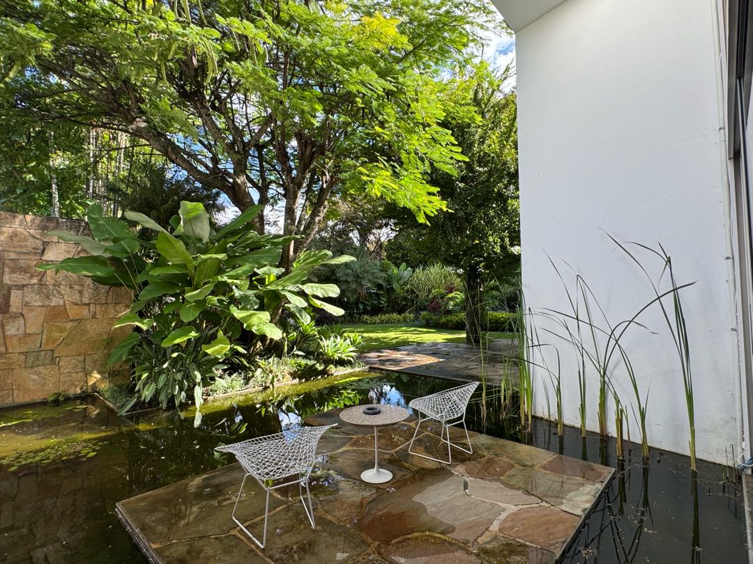 En Venta Lujosa Casa ubicada en Los Chorros. Sucre – Caracas