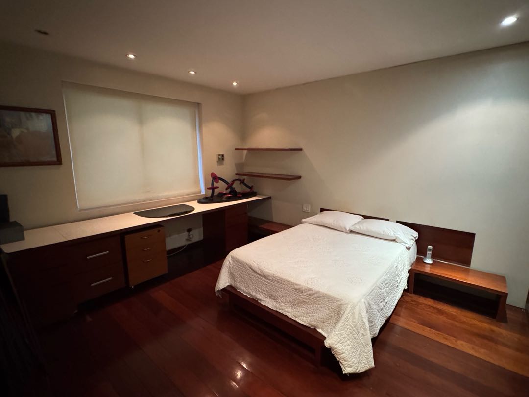 En Venta Lujosa Casa ubicada en Los Chorros. Sucre – Caracas