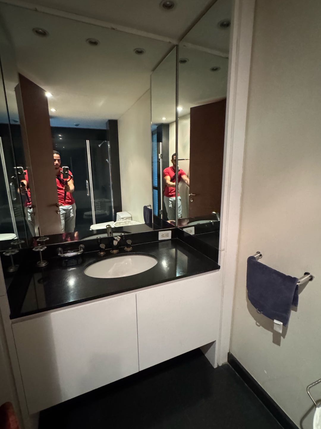 En Venta Lujosa Casa ubicada en Los Chorros. Sucre – Caracas