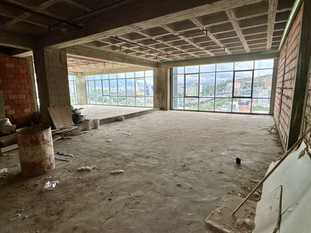 En Venta Oficina Doble Obra Gris Torre Madrid Las Mercedes Caracas