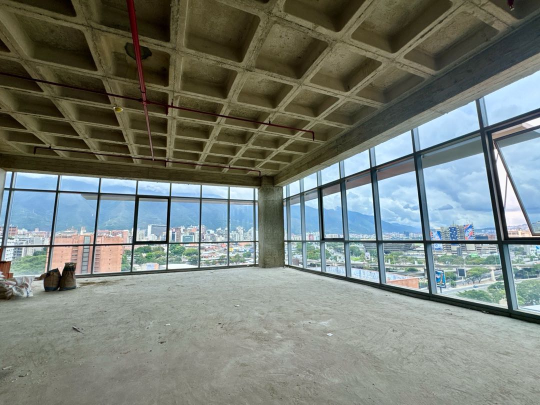 En Venta Oficina Doble Obra Gris Torre Madrid Las Mercedes Caracas