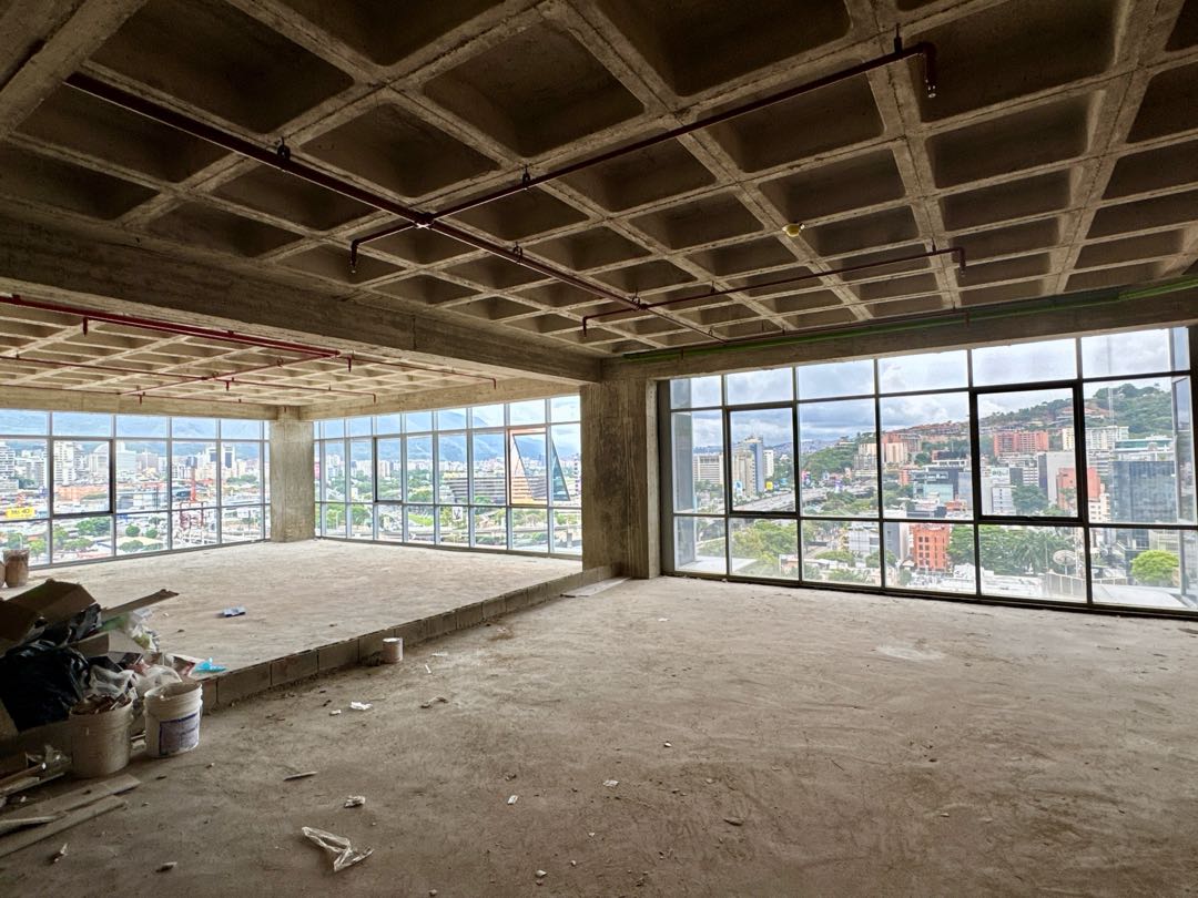 En Venta Oficina Doble Obra Gris Torre Madrid Las Mercedes Caracas