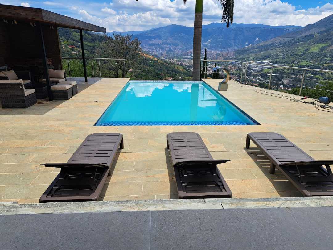 FINCA AMOBLADA PARA RENTA POR DIAS - COPACABANA — foto 3 de 9