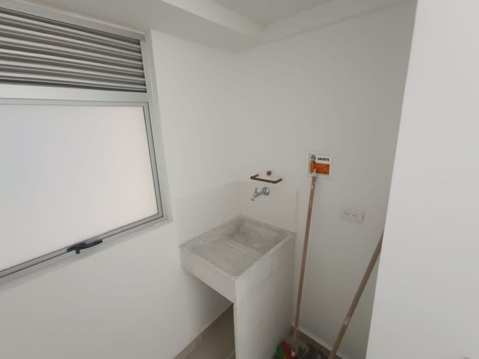 Miniatura 11