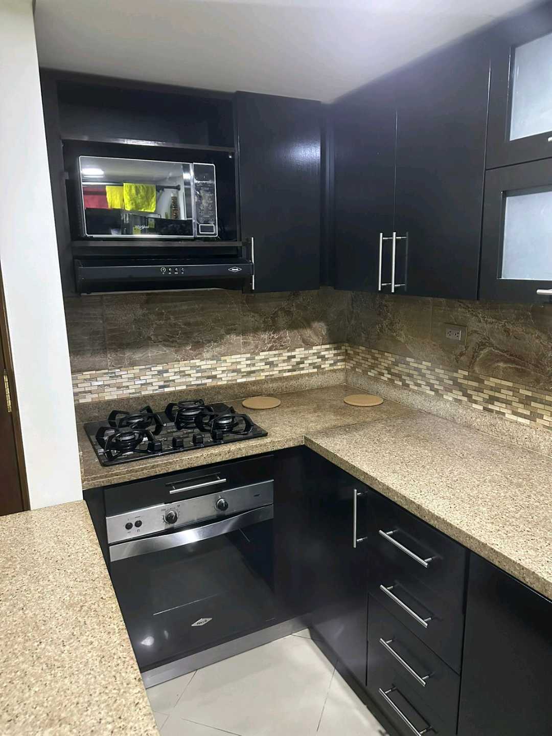 Hermoso Apartamento Amoblado, Los Colores, Medellín