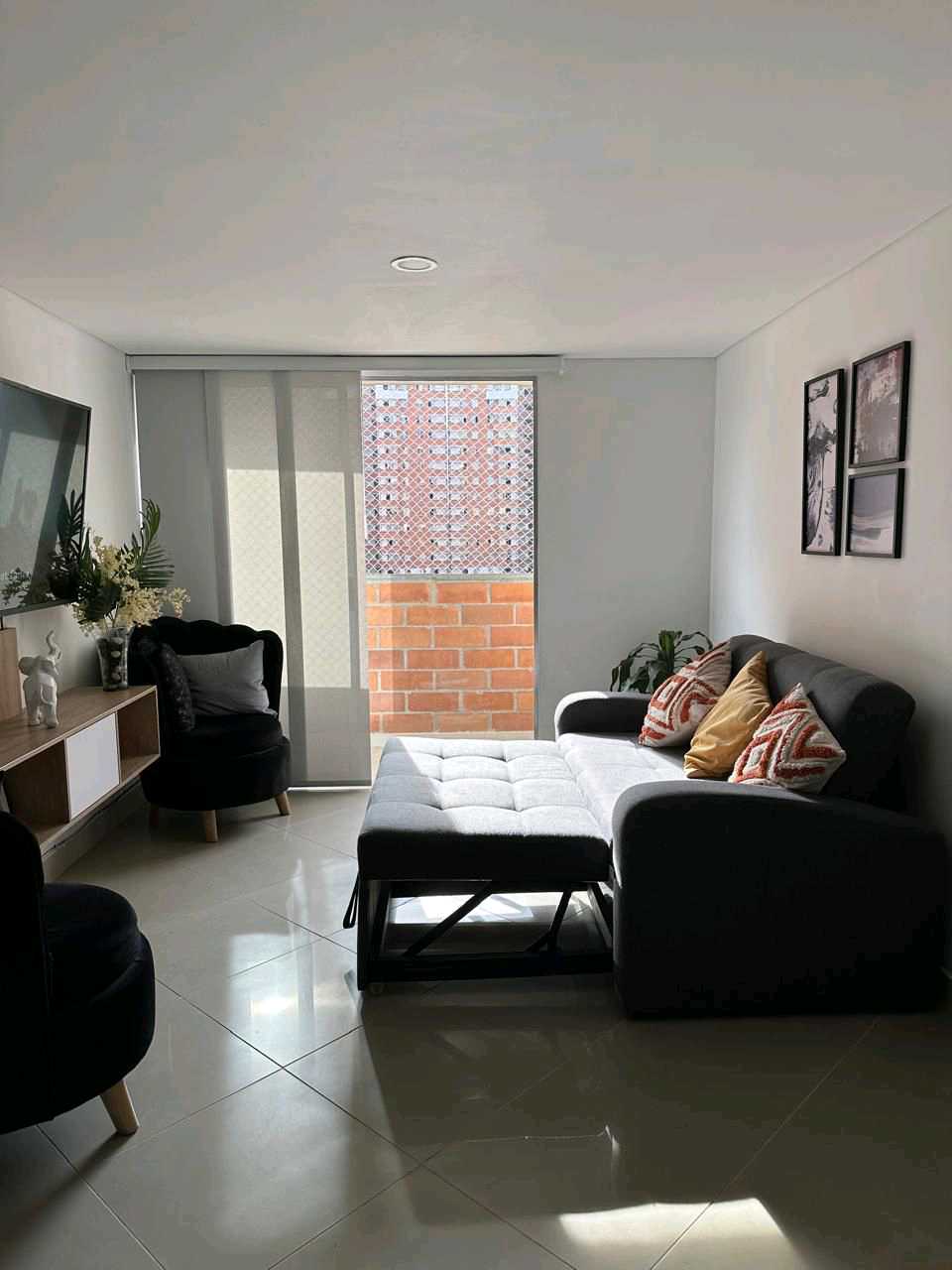 Hermoso Apartamento Amoblado, Los Colores, Medellín