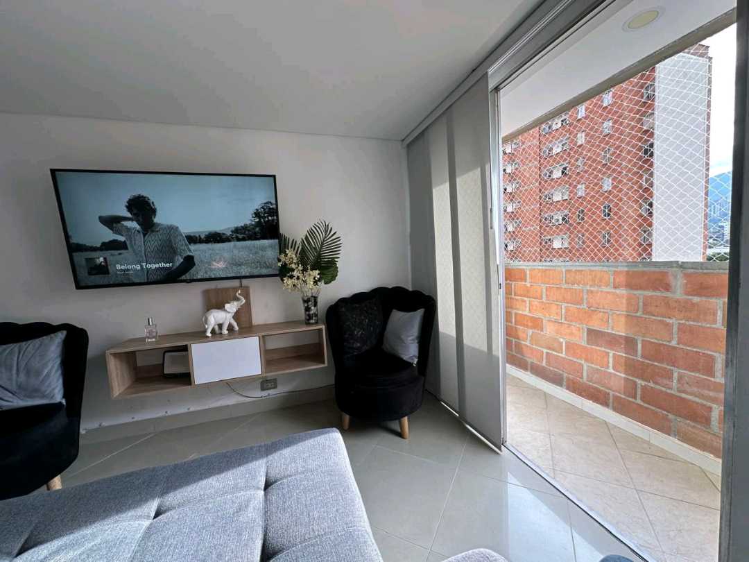 Hermoso Apartamento Amoblado, Los Colores, Medellín