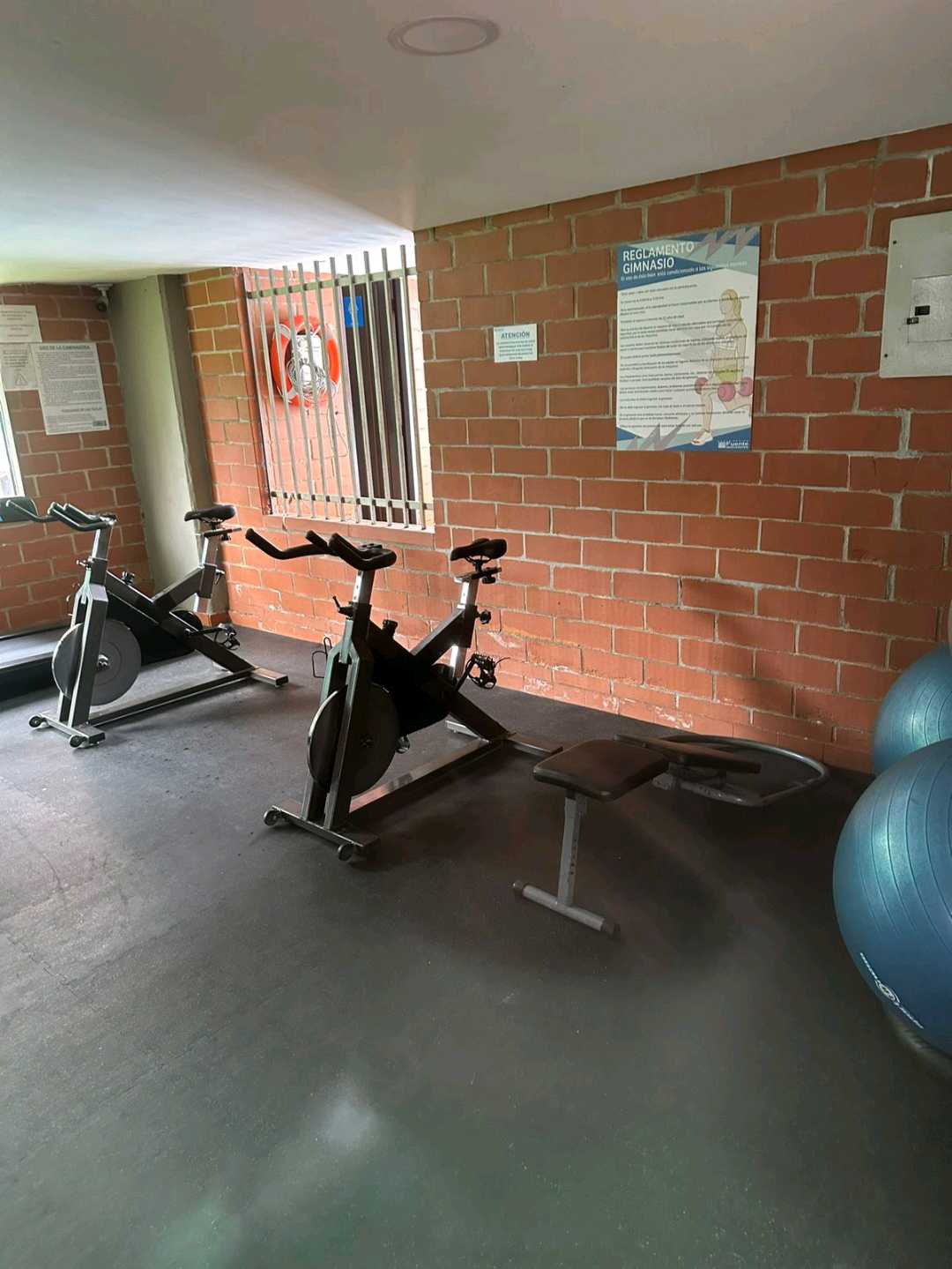 Hermoso Apartamento Amoblado, Los Colores, Medellín