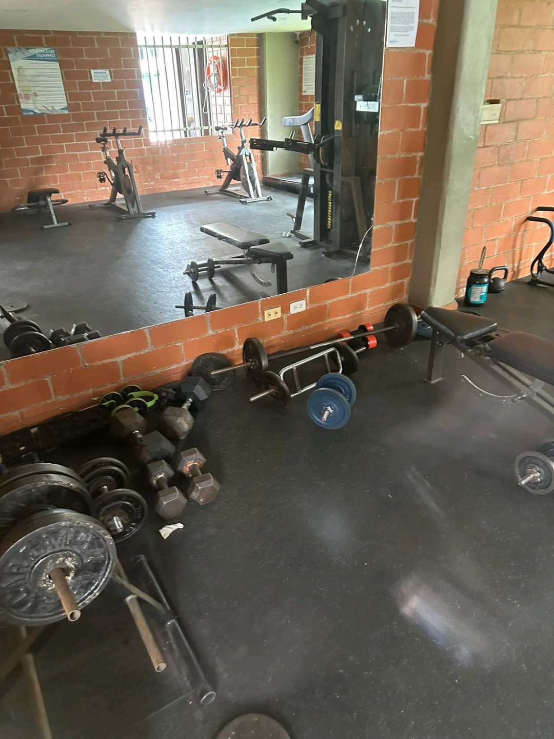 Hermoso Apartamento Amoblado, Los Colores, Medellín