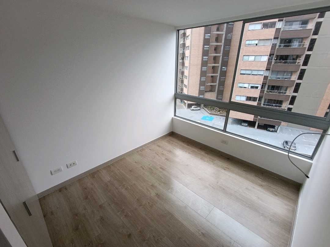 Miniatura 11