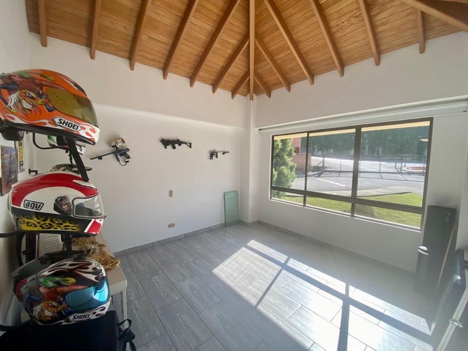 Miniatura 10