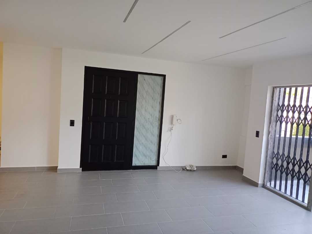 Local comercial Laureles excelente punto