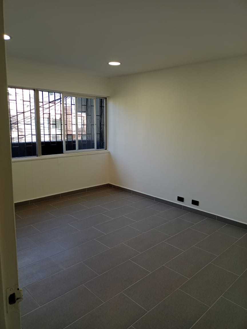 Local comercial Laureles excelente punto