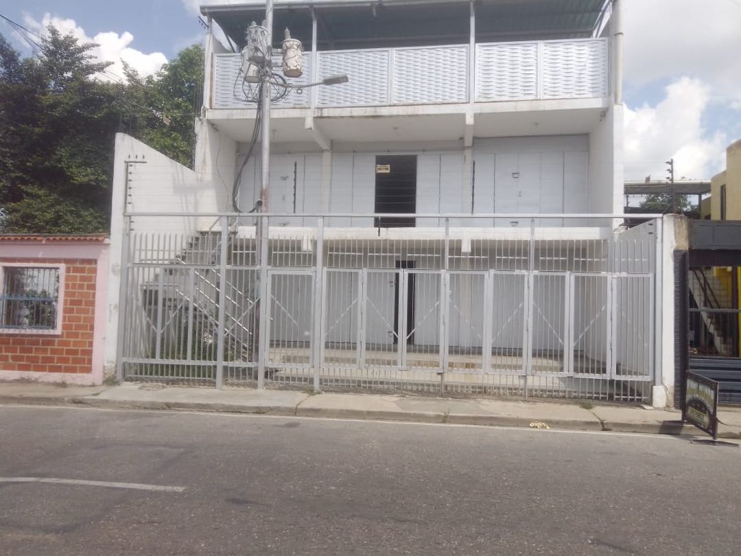 LOCAL COMERCIAL EN ALQUILER UBICADA EN SECTOR SANTA ROSA   MA-9589652 - Foto 1