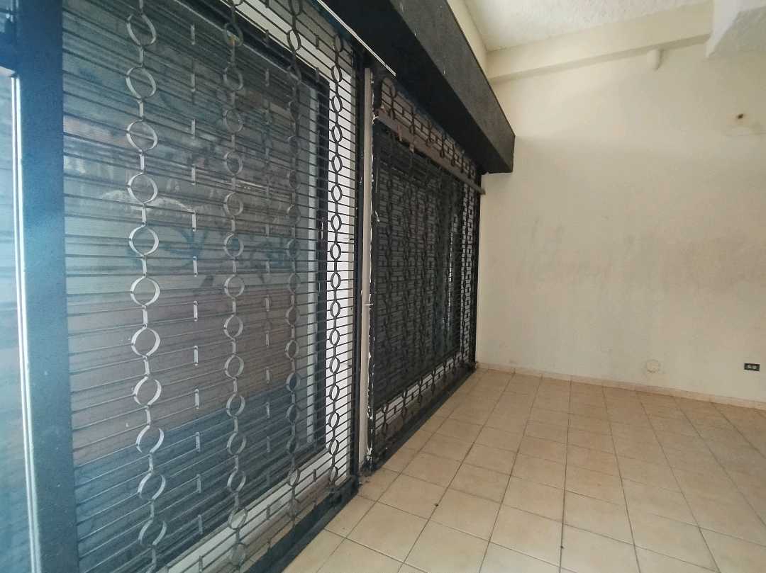 Local Comercial en Alquiler en Valencia,EM-8952533 - Foto 3