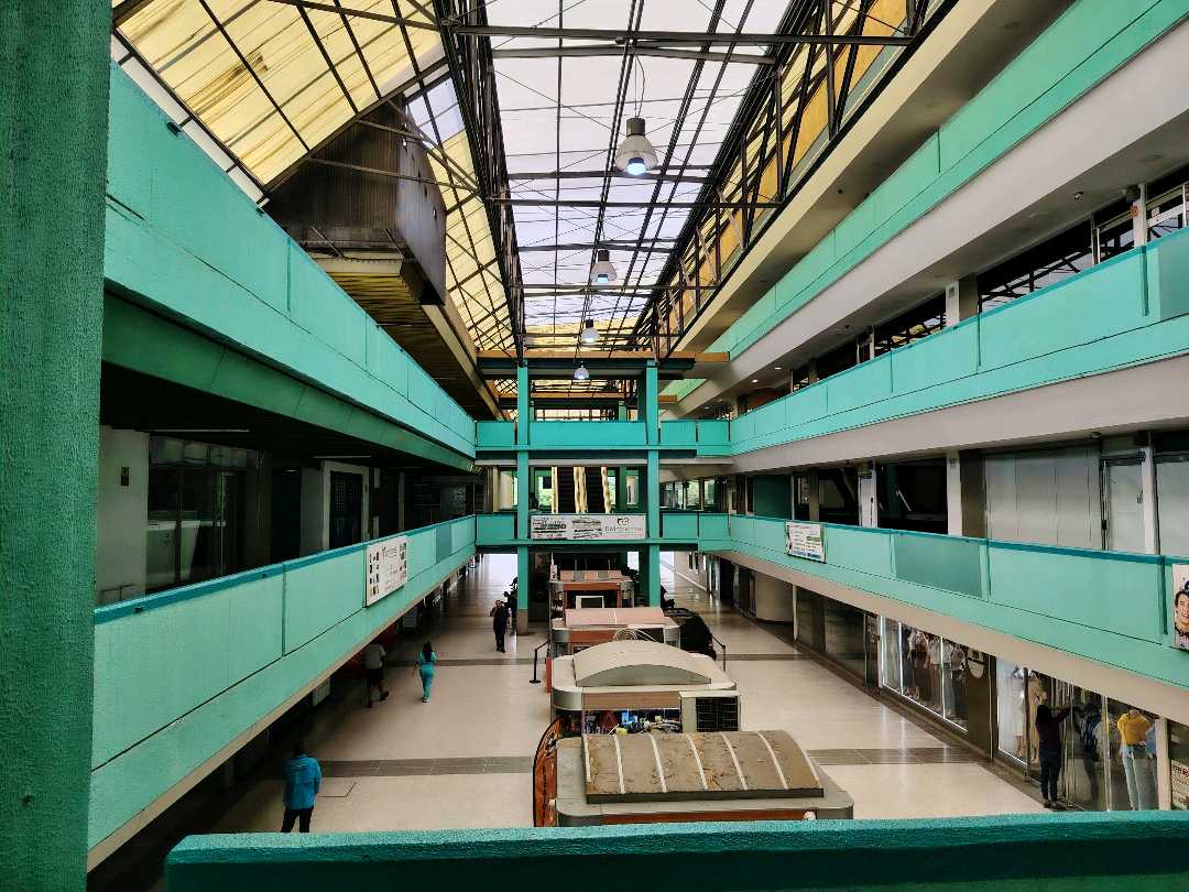 Oficina comercial en venta en el cc paseo las industrias lv-9615126 - Foto 1