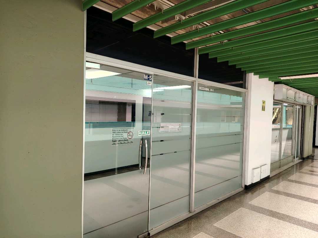 Oficina comercial en venta en el cc paseo las industrias lv-9615126 - Foto 2