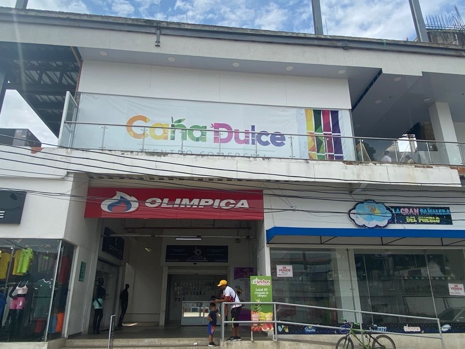 LOCAL COMERCIAL EN VENTA  JAMUNDI C.C. CAÑA DULCE