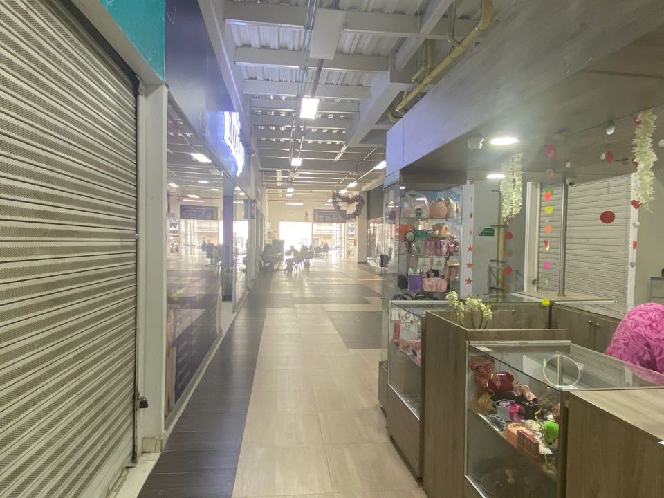 LOCAL COMERCIAL EN VENTA  JAMUNDI C.C. CAÑA DULCE