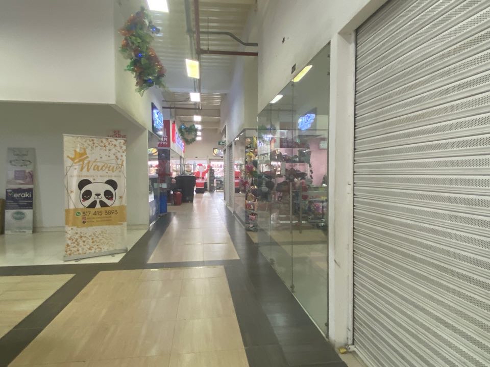 LOCAL COMERCIAL EN VENTA  JAMUNDI C.C. CAÑA DULCE