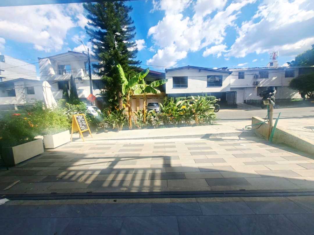 Local comercial en venta Laureles cerca a un airbnb.