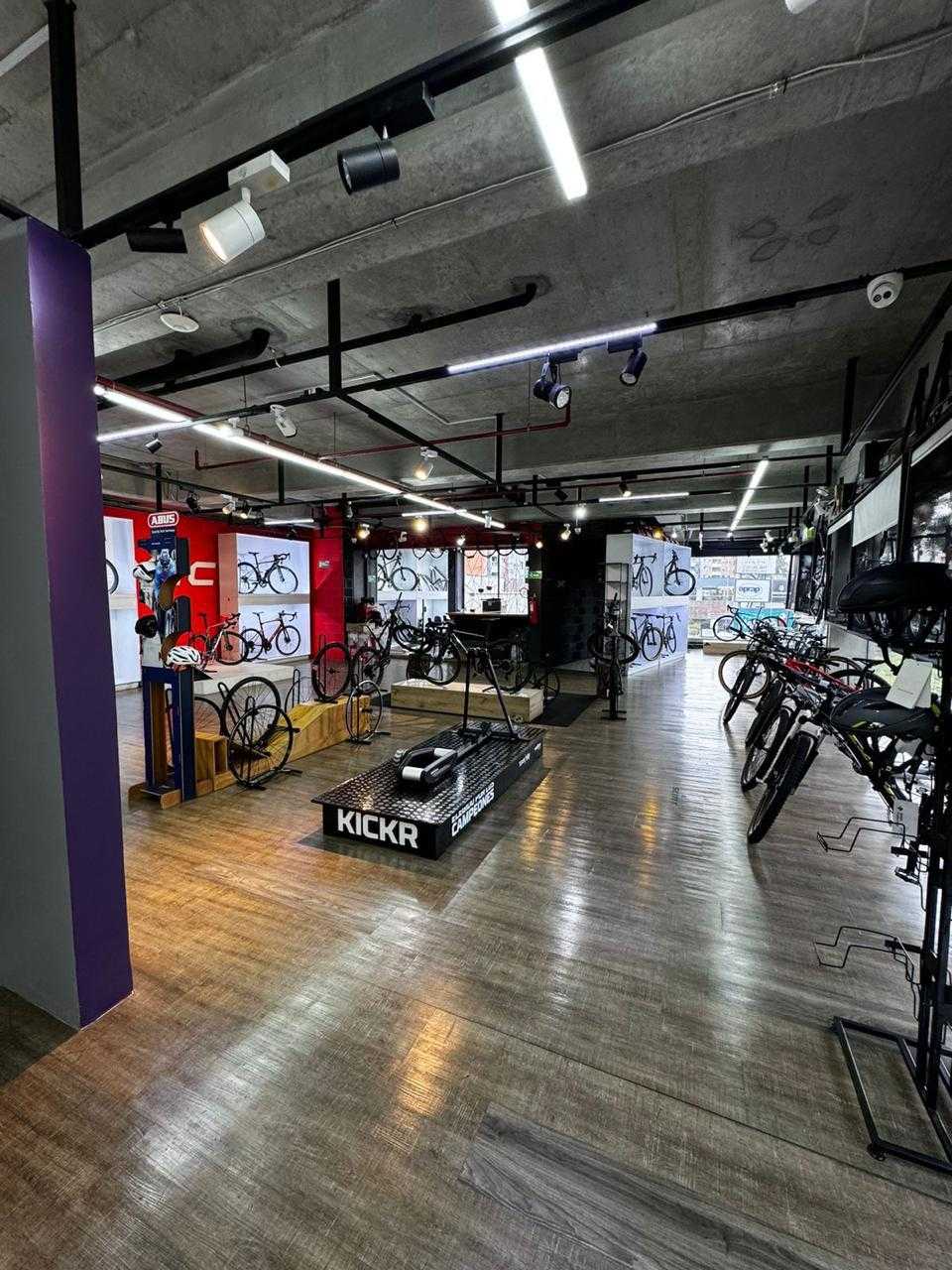Local comercial en venta u Oficina  arriendo Palmas