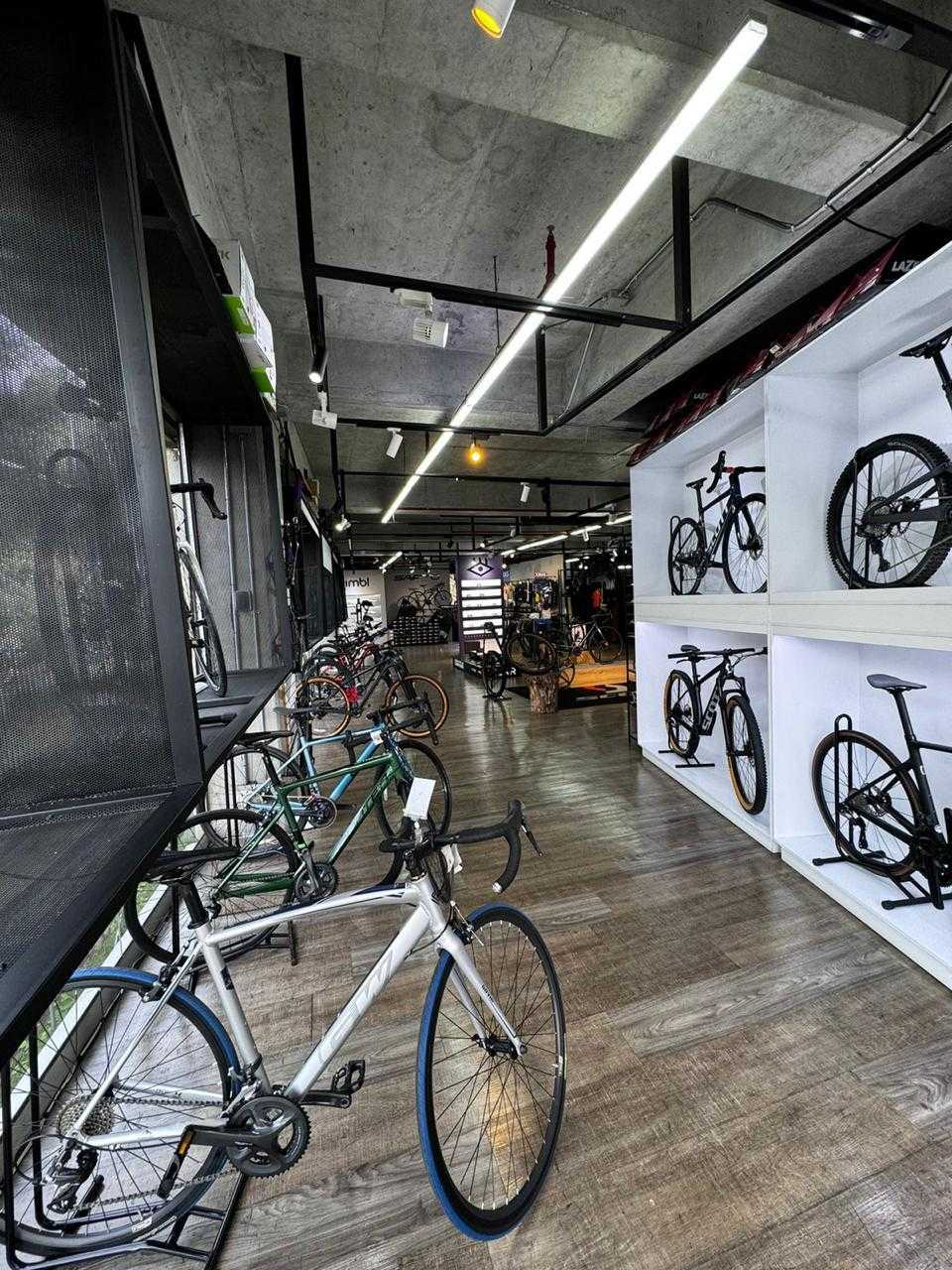 Local comercial en venta u Oficina  arriendo Palmas