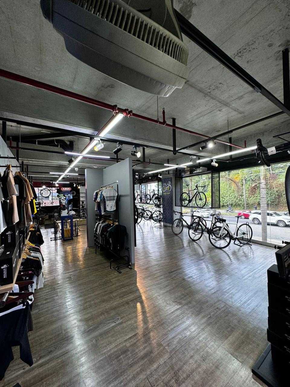 Local comercial en venta u Oficina  arriendo Palmas