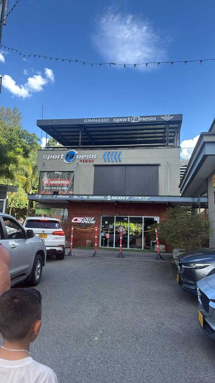 Local comercial en venta u Oficina  arriendo Palmas