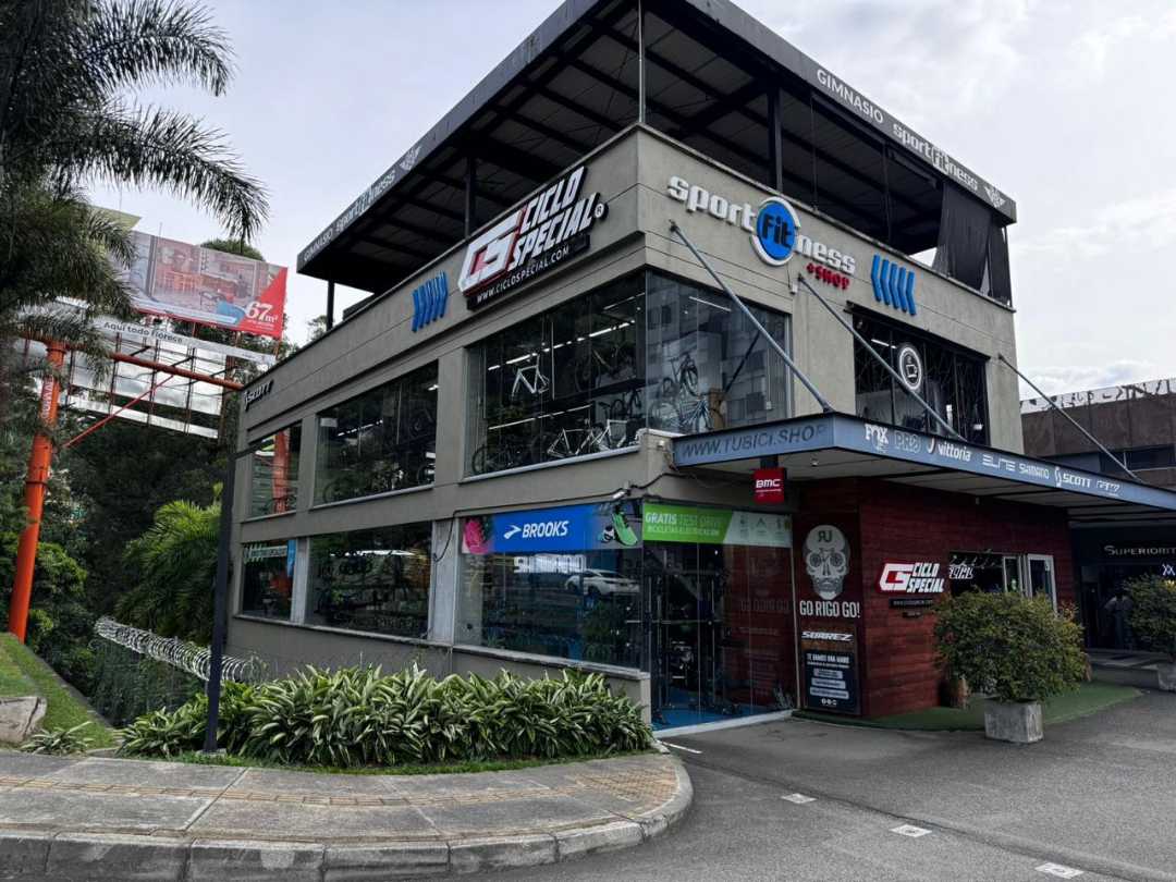 Local comercial en venta u Oficina  arriendo Palmas
