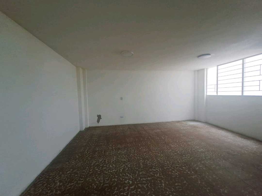 Local comercial Envigado cerca al parque 140mts2