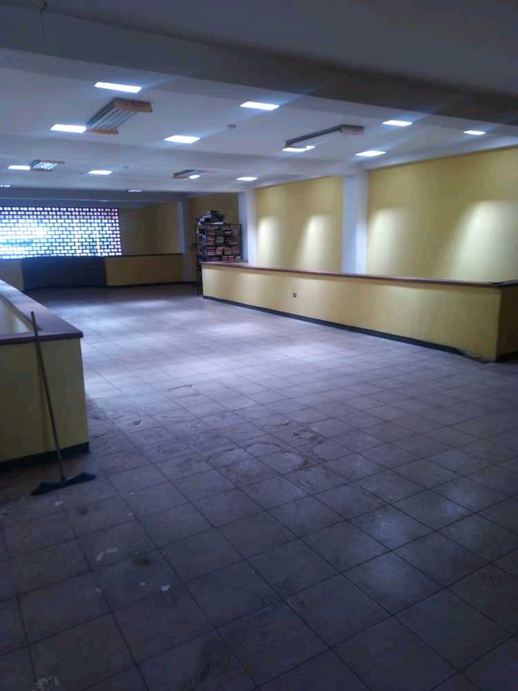 LOCAL COMERCIAL TIPO GALPON EN VENTA CENTRO DE VALENCIA JO-8434358 - Foto 10