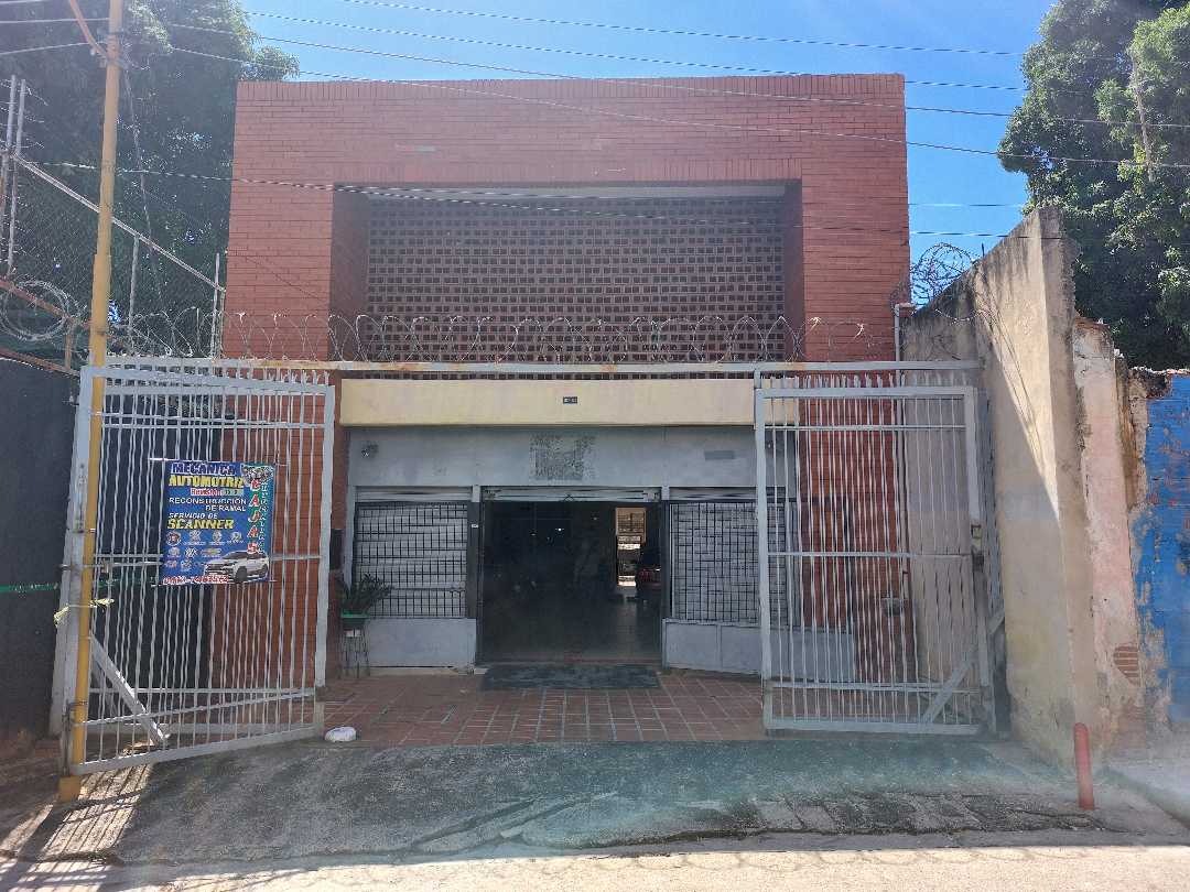 LOCAL COMERCIAL TIPO GALPON EN VENTA CENTRO DE VALENCIA JO-8434358 - Foto 1