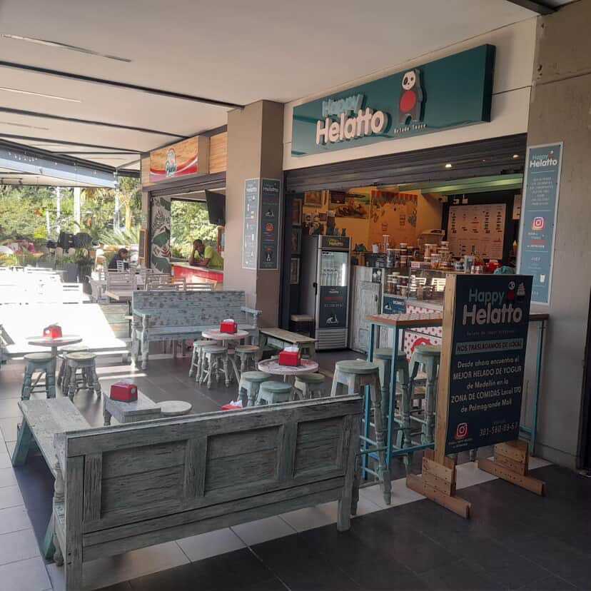 Local comercial en arriendo, ubicado  zona de comidas