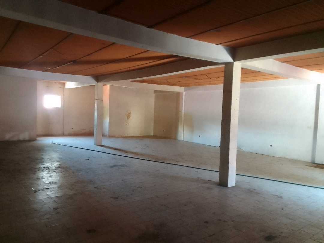 Local en alquiler Av Fernando Figueredo c/c Comercio JR-9802631 - Foto 4