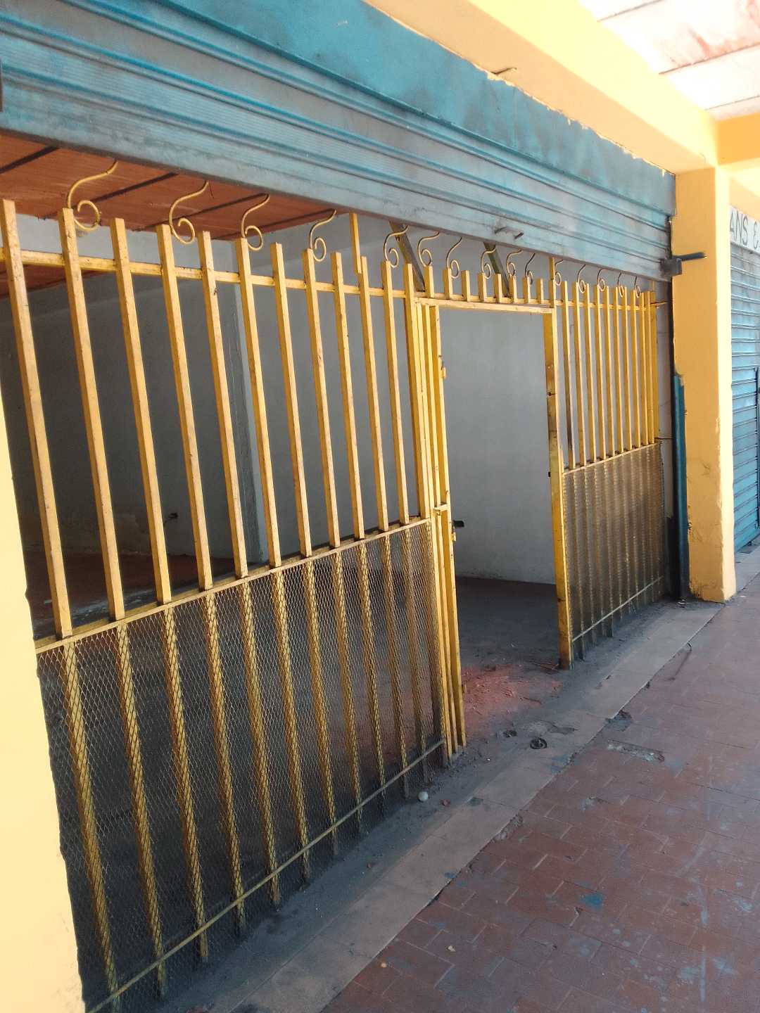Local en alquiler Av Fernando Figueredo c/c Comercio JR9804247 - Foto 7