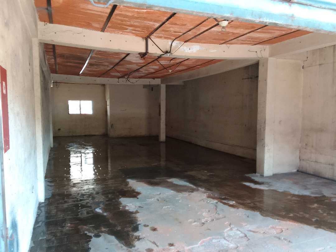 Local en alquiler Av Fernando Figueredo c/c Comercio JR-9804269 - Foto 3