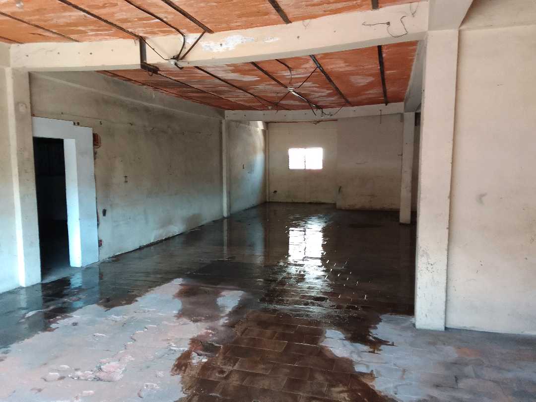 Local en alquiler Av Fernando Figueredo c/c Comercio JR-9804269 - Foto 4