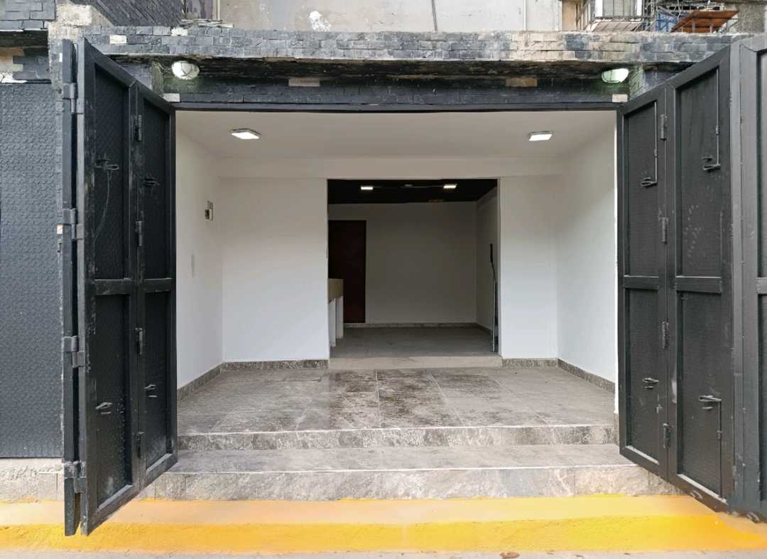 Local en alquiler en Av Michelena AAA-9634364 - Foto 1
